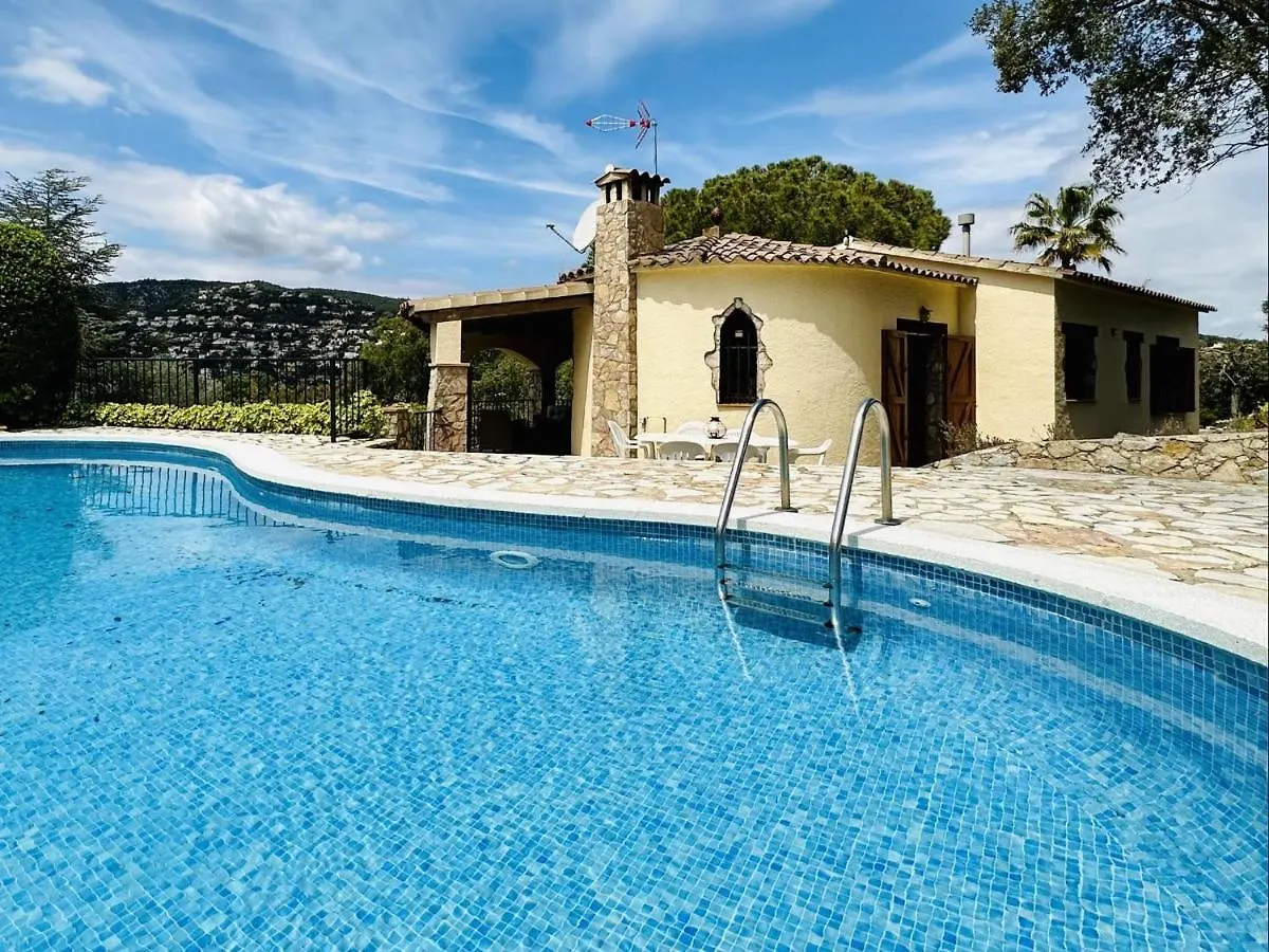 Paliane Costabravasi location